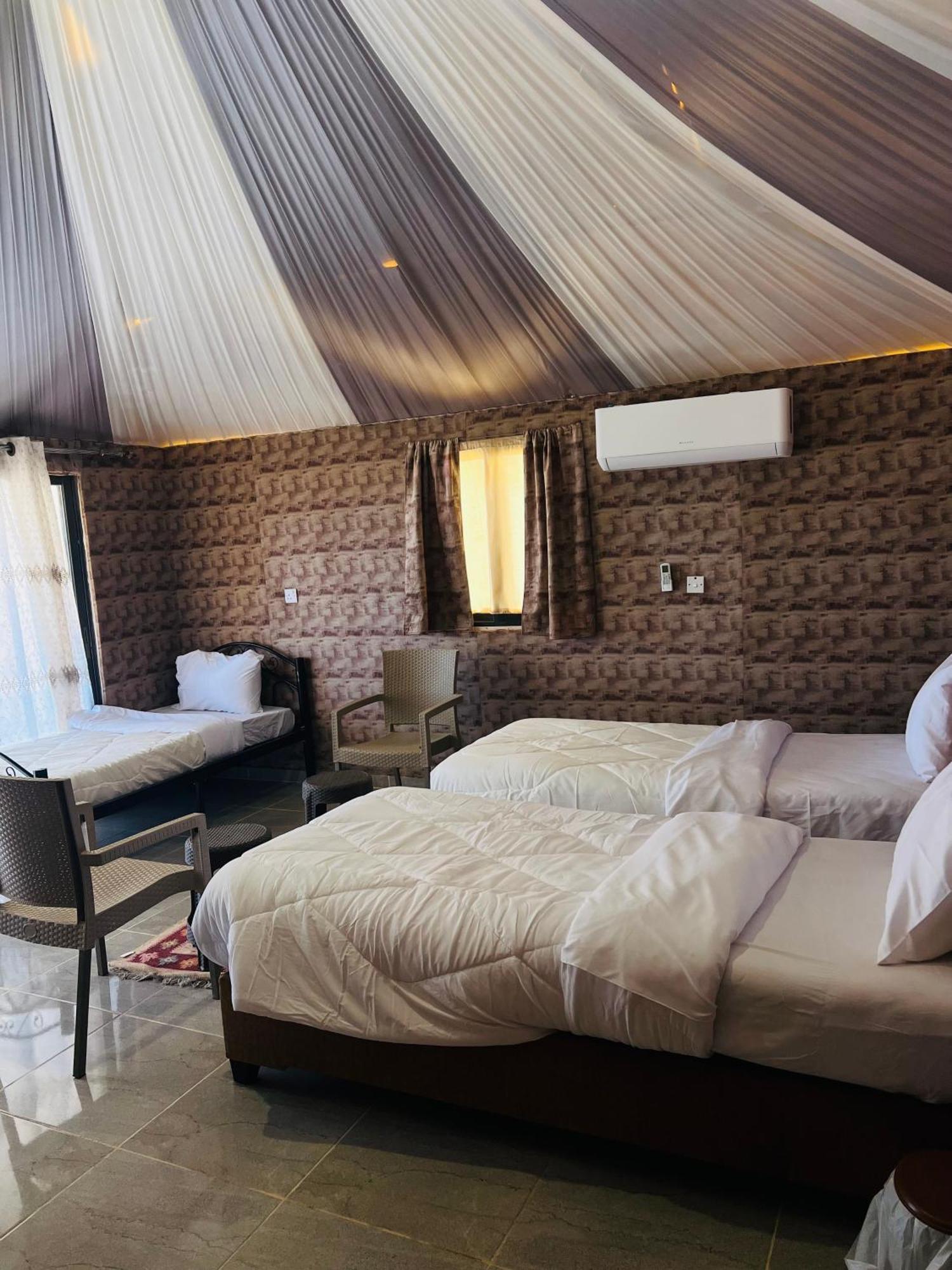 ワディ ・ラムAbdullah Luxury Campアパートメント エクステリア 写真