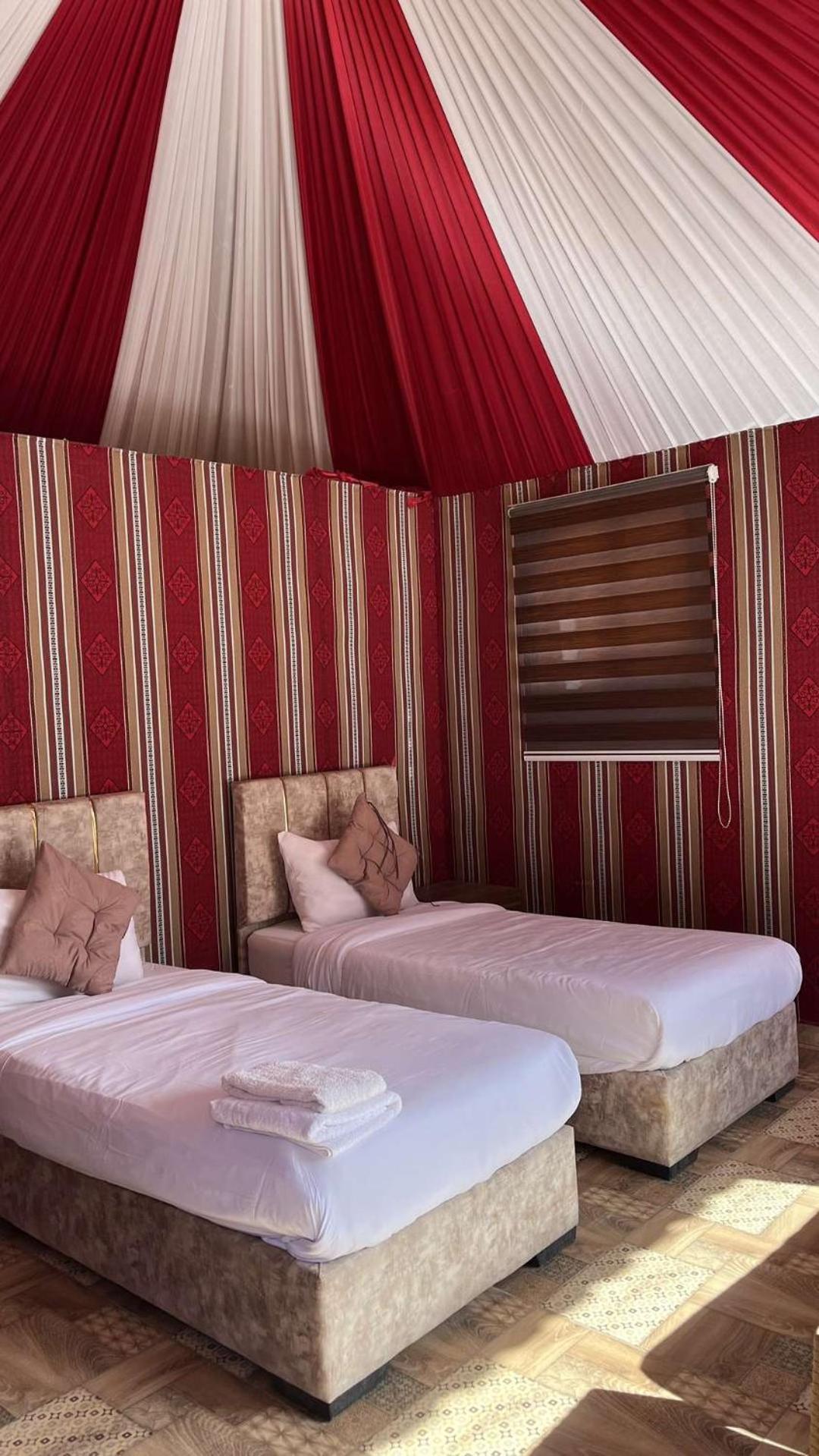 ワディ ・ラムAbdullah Luxury Campアパートメント エクステリア 写真